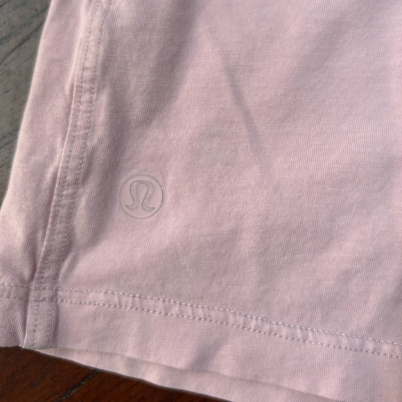 Lululemon Athletica Light Pink Muscle Tee size M - Picture 5 of 8